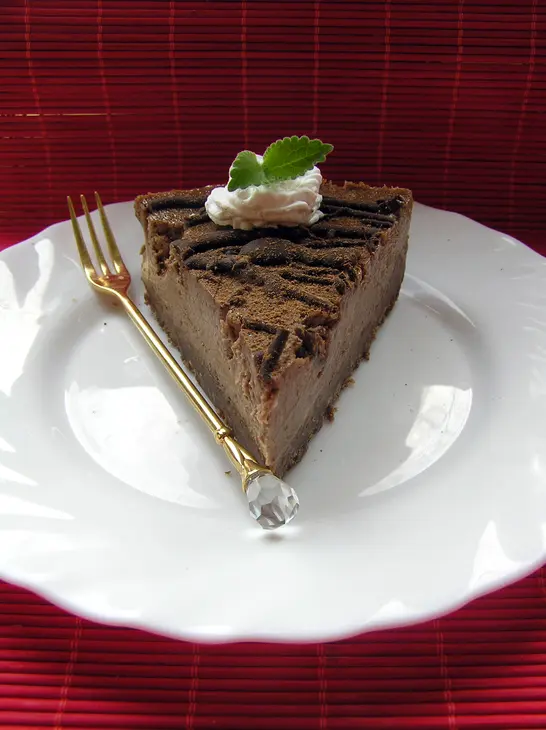 Chocolate raspberry cheesecake: шаг 3