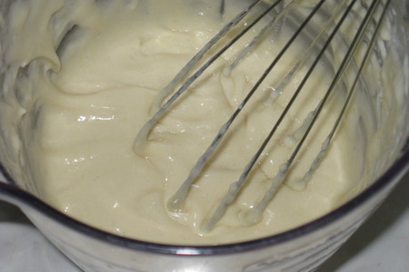 Бисквитные пирожные с карамелизированными грушами: шаг 1