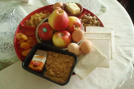 Яблоки в клетке для нашей рулетки: шаг 1