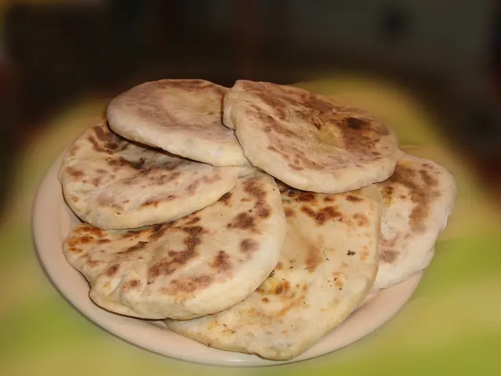 Лепешки с сыром и зеленью: шаг 1