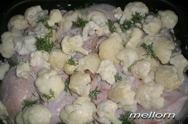 Курочка под сливками с картофелем и цветной капустой: шаг 4