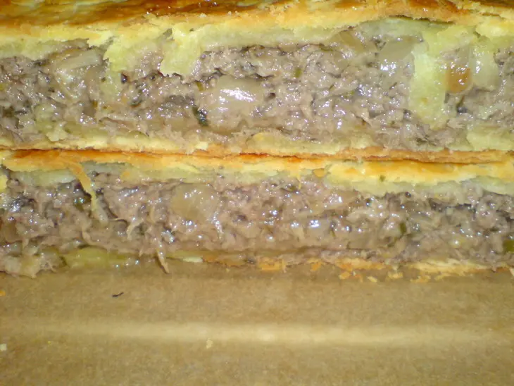 Пирог с  говядиной и луком: шаг 9