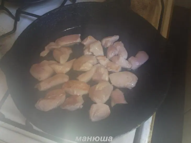 Кольраби с горошком и курицей: шаг 4