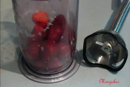 Кокосово-клубничное мороженое: шаг 4
