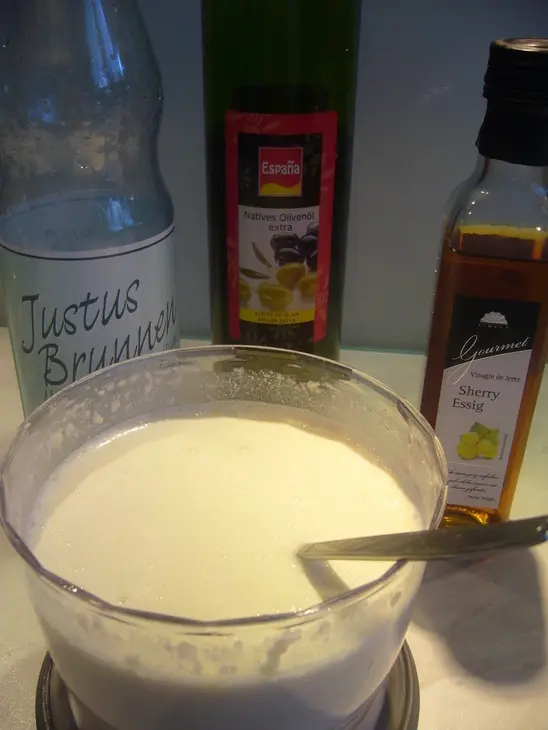 Холодный миндальный суп  "белый гаспачо - ajo blanco ": шаг 3