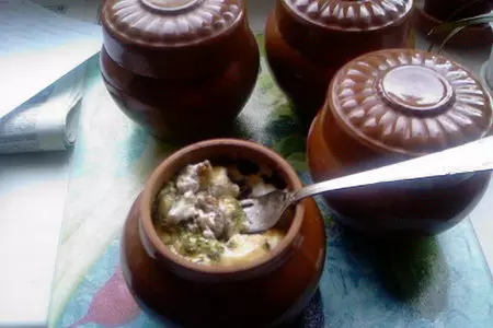 Куриная печень с запечённой молодой картошкой в горшочках: шаг 9