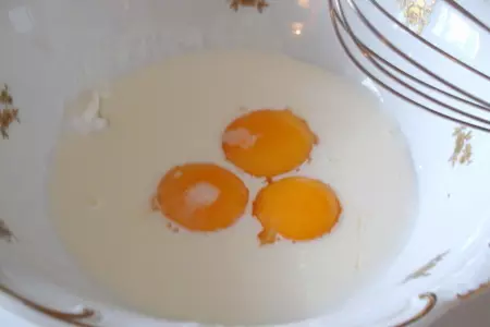 Рыба под  сливочным соусом с зеленью: шаг 4
