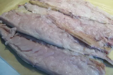 Рулет из малосольной скумбрии: шаг 3