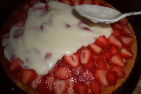 Пирог с клубникой "ко дню рождения": шаг 11