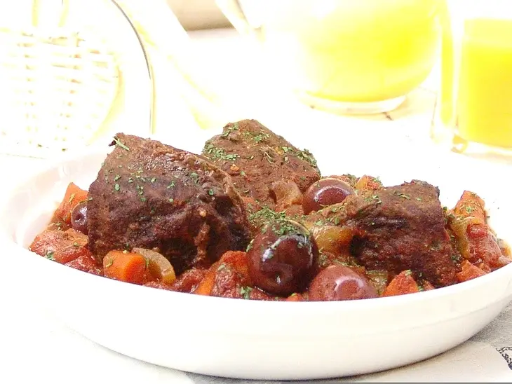 Мясо daube (тушеное в вине): шаг 1