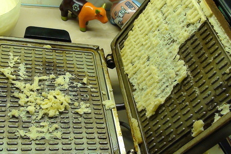 Лимонные кексы с варёной сгущенкой, или история о том, как я пыталась испечь вафли.: шаг 2