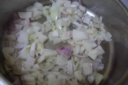 Зеленая фасоль, тушеная с помидорами: шаг 1