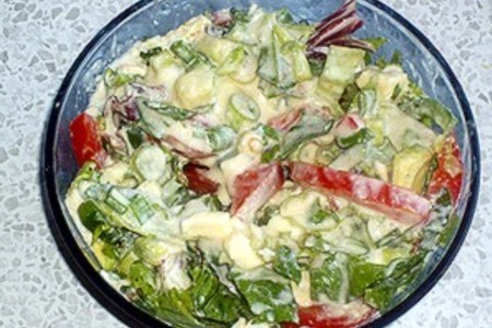 Салат из помидоров с брынзой: шаг 4