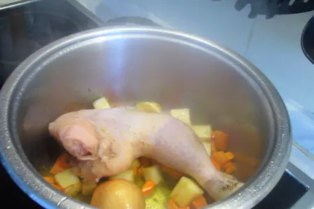 Томатный супчик с грушей: шаг 2