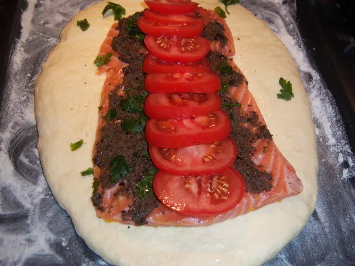 Семга en croute: шаг 3