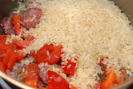 Паэлья с креветками и деревенскими колбасками: шаг 2