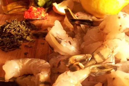 Mint-marinated shrimp / креветки в мятном маринаде.: шаг 1