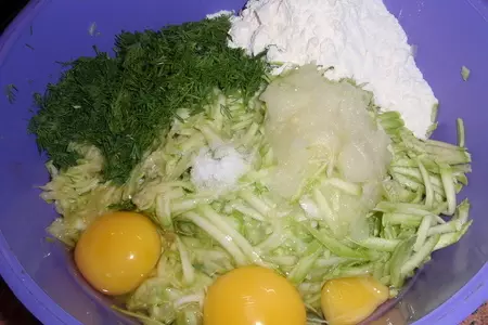 Оладьи из кабачков и маленький бонус к ним.: шаг 1