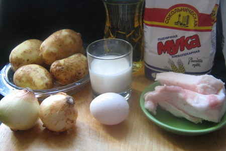 Кручёные паровые галушки с картофелем и шкварками.: шаг 1