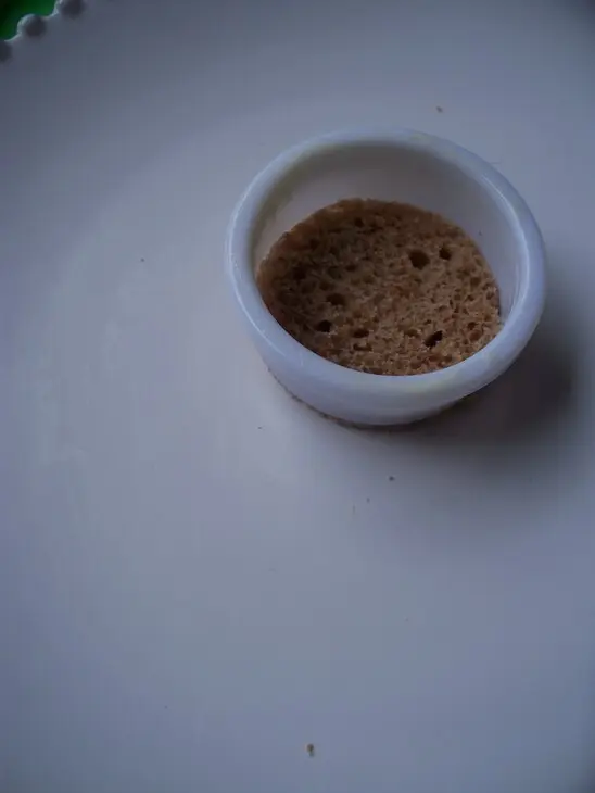 Канапе с лососем и козьим сыром.: шаг 4