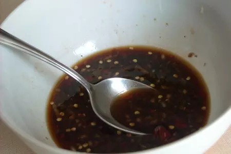 Маныльчё(о)нг секоги покым (поккум) - чесночные стрелки, жаренные с говядиной: шаг 11