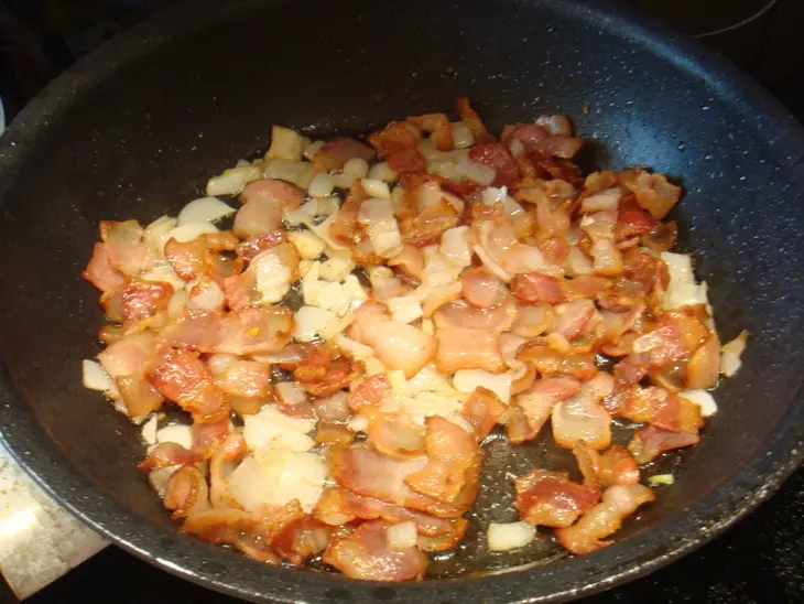 Кукурузные оладушки с беконом: шаг 1