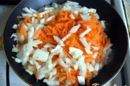 Свинина в пиве с овощами и ананасом: шаг 6