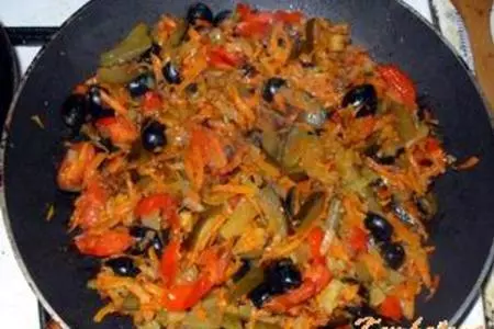 Свинина в пиве с овощами и ананасом: шаг 10