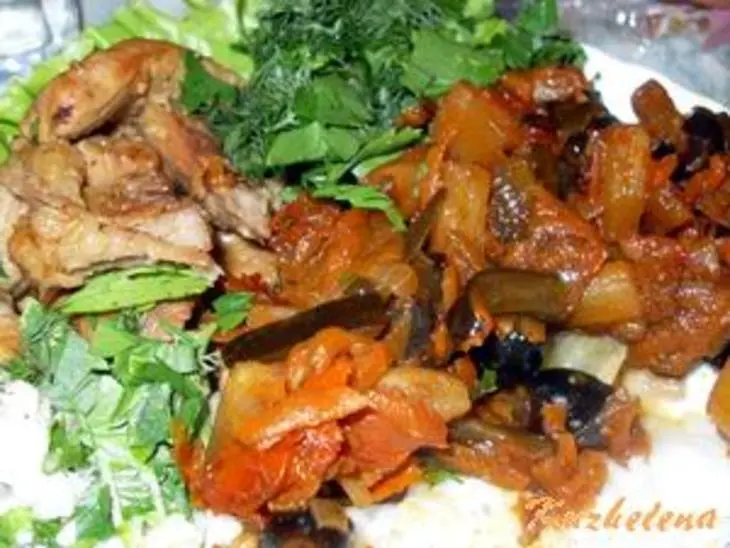 Свинина в пиве с овощами и ананасом: шаг 15