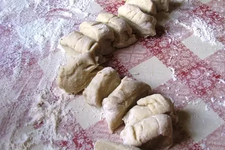 Чебуреки с маком и творогом по-белорусски: шаг 3