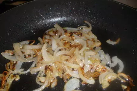 Две закуски для вечеринки. канапе с салатом и паштет из яиц со вкусом печени.: шаг 4