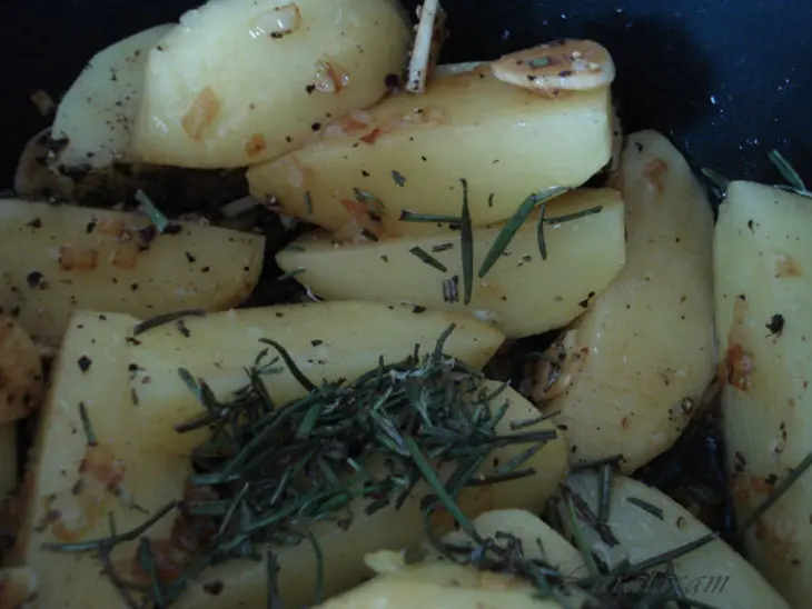 Картофель с розмарином и чесноком - три попытки!: шаг 7