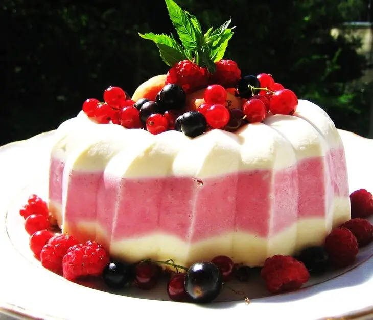 Мальчишки и девчонки,а также их родители!вкуснючее мороженое попробовать хотите вы???(дуэль!!!): шаг 11