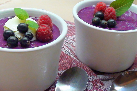 Суфле из садовых ягод со сгущённым молоком. летний десерт!: шаг 8