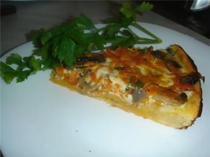 Вкусный морковный пирог или киш из моркови с грибами: шаг 2