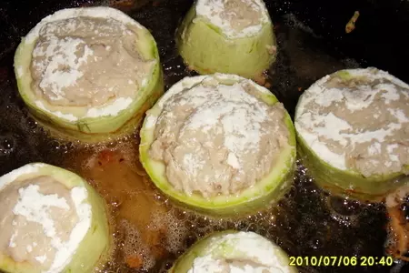 Фаршированные кабачки: шаг 3