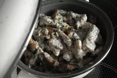 Мясо с соусом ароматное: шаг 12