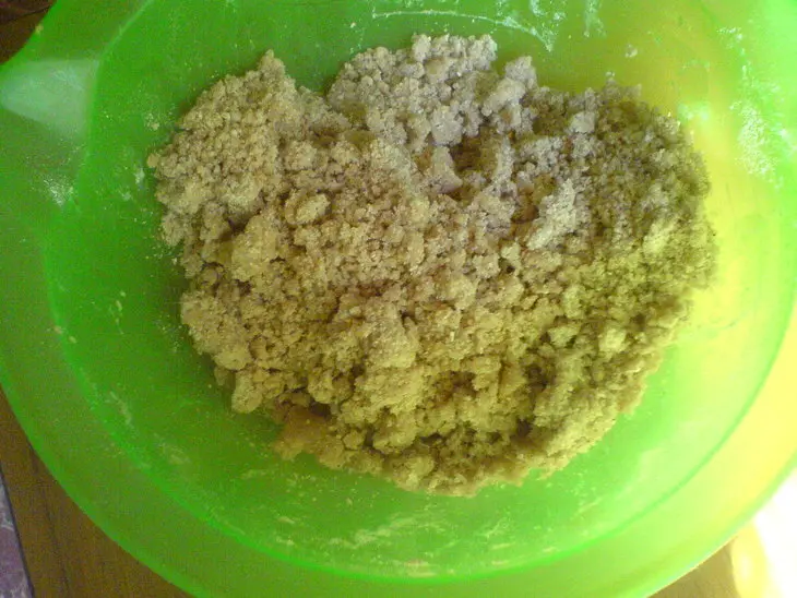 Персиковый пирог с коричной крошкой: шаг 2