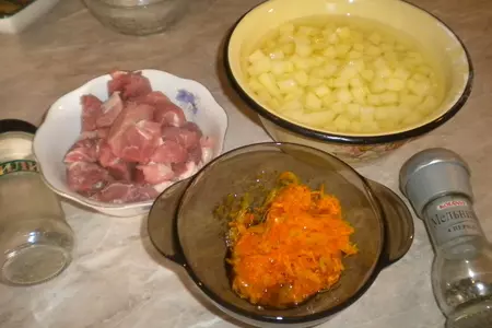 Картошка тушеная в рукаве.: шаг 1