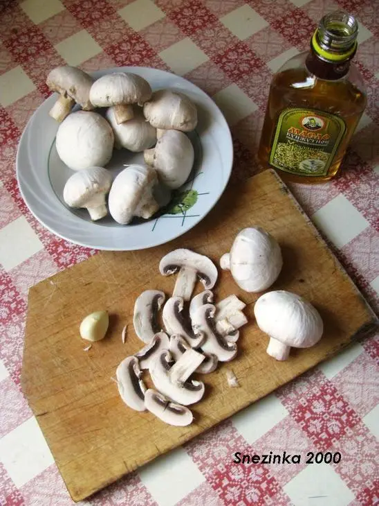Солнечная пицца с шампиньонами и кунжутом (дуэль): шаг 3