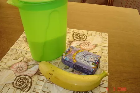 Банановый коктейль: шаг 1