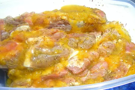 Баранина в пиве с алычой: шаг 5