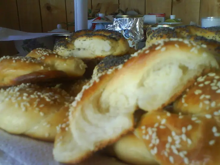 Бублички с кунжутом и маком: шаг 1