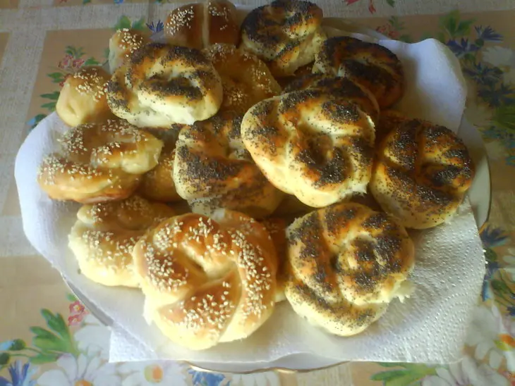 Бублички с кунжутом и маком: шаг 2