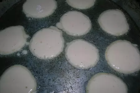 Оладьи поффертьес: шаг 3
