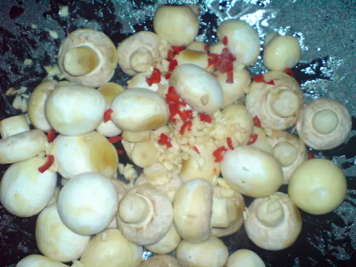 Antipasti   с шампиньонами и сушёными помидорами: шаг 2