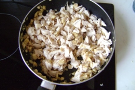 Жульен с курицей и грибами (если у вас нет кокотницы) и вкусные сухарики: шаг 6