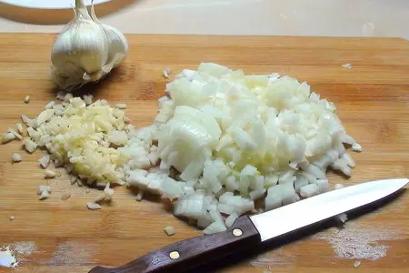Боботи, мясная запеканка с сухофруктами: шаг 5