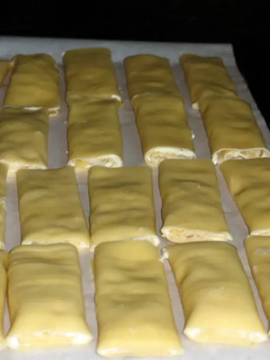 Рикотта-канноли, запечёные с грибами (cannoli di ricotta su gratin di funghi): шаг 3