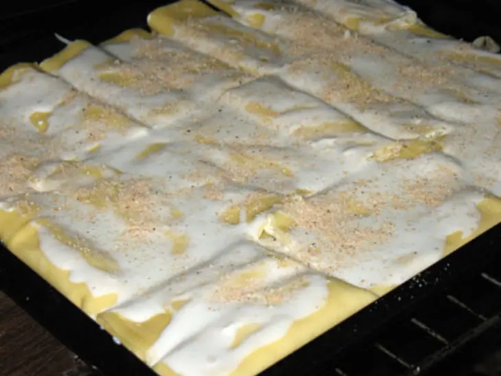Рикотта-канноли, запечёные с грибами (cannoli di ricotta su gratin di funghi): шаг 5